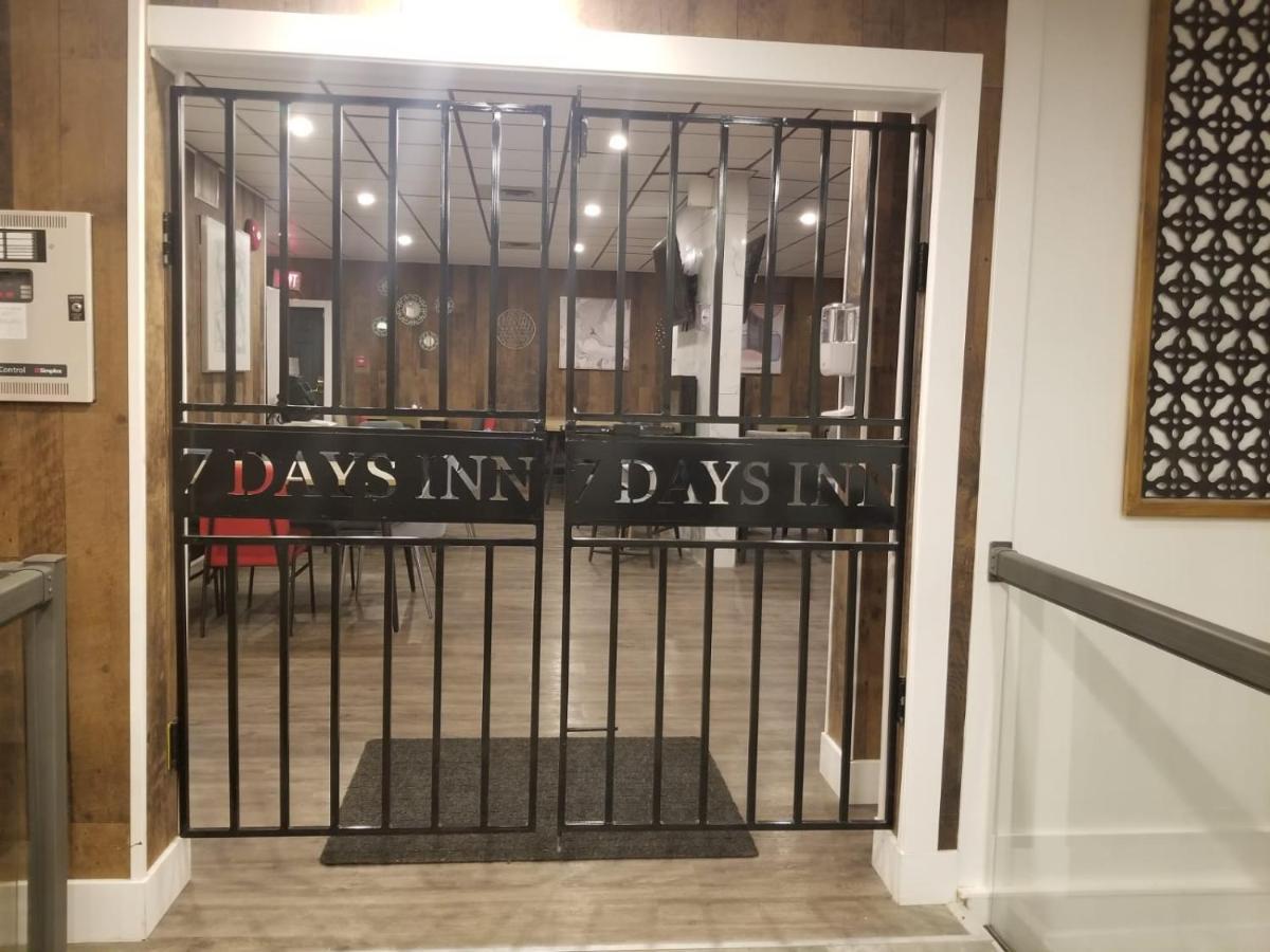 7 Day'S Hotel Lamont Exterior foto